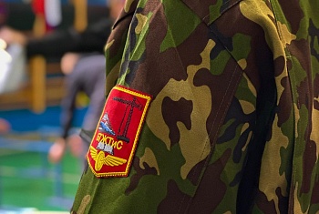 СТРЕЛЬБА, ТАКТИКА И ДРУЖБА