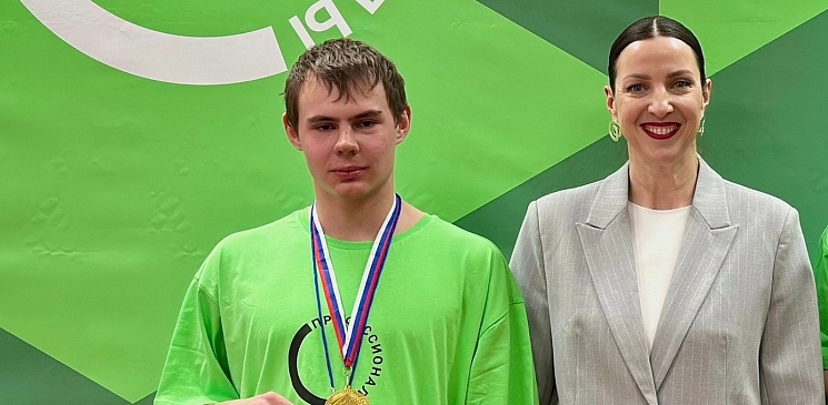 НАШ СТУДЕНТ - В СТРОЮ ЛУЧШИХ ПРОФЕССИОНАЛОВ СТРАНЫ!